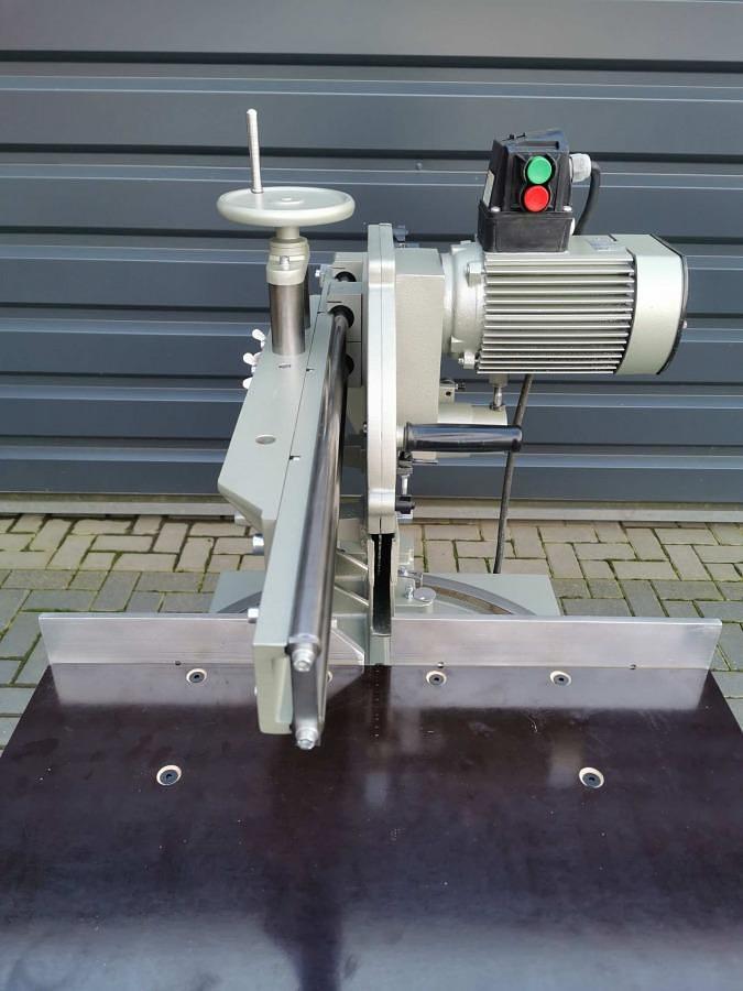 Used SINGLE HEAD GRAULE SAW ZS 135 N WITH TABLE