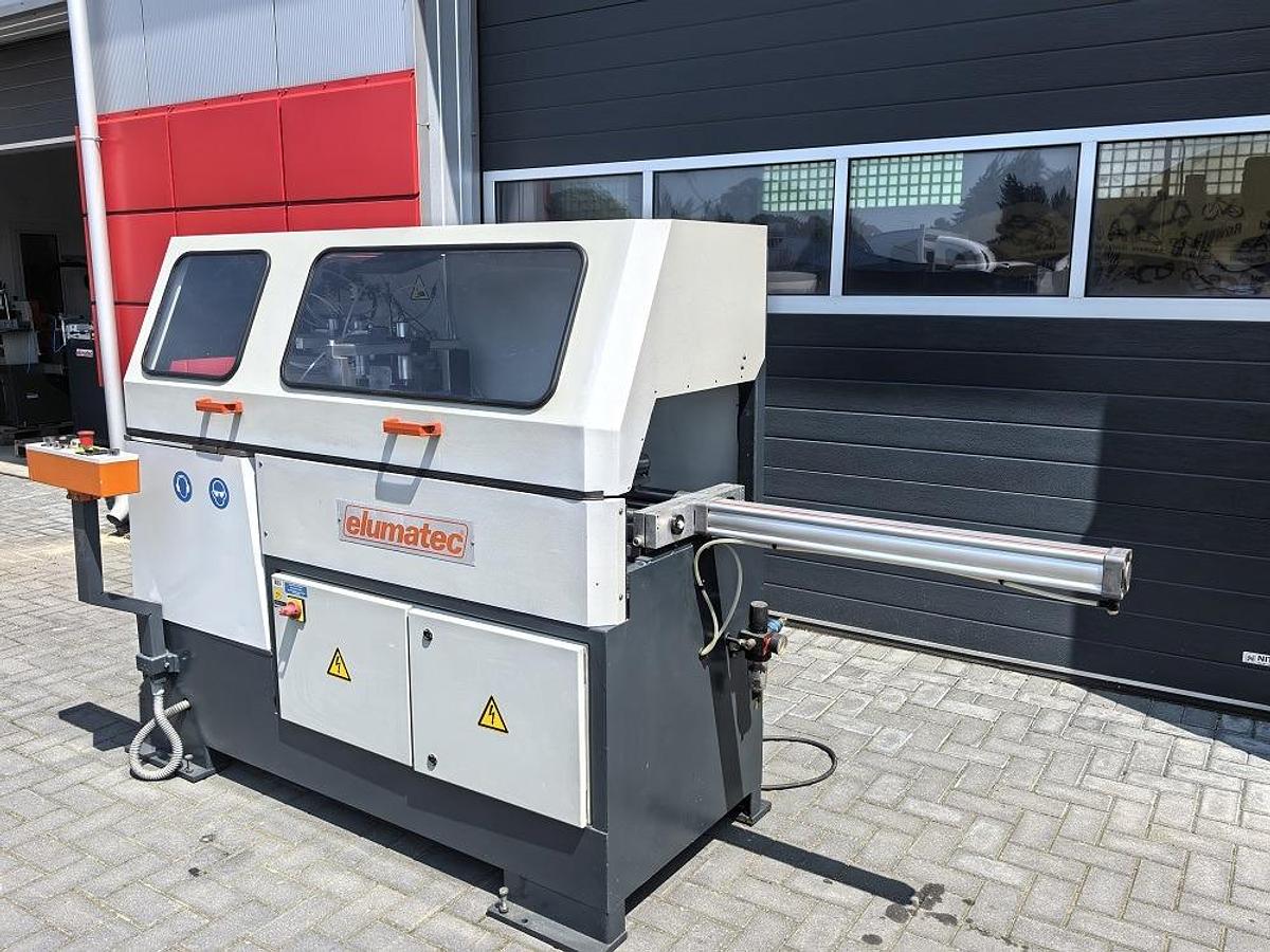 Używane AUTOMAT DO CIĘCIA ELUMATEC SA 142/35 ROK 2001