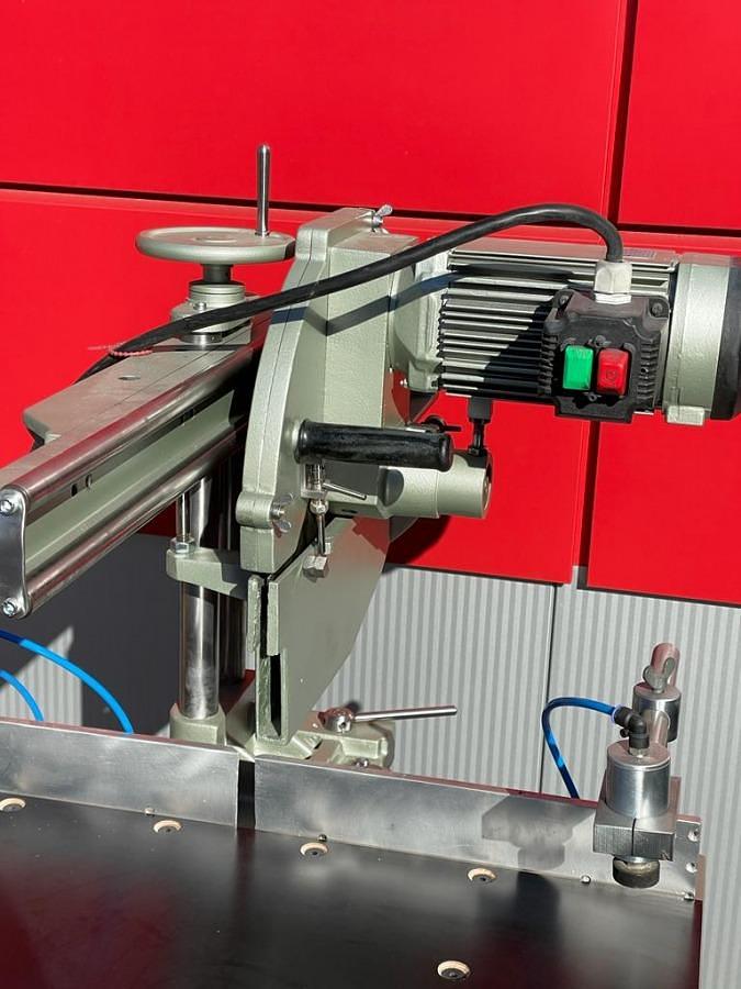 Used SINGLE HEAD GRAULE SAW ZS 135 WITH TABLE