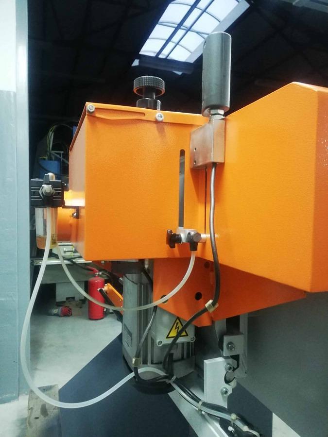 Used ELUMATEC POST MILLING MACHINE AF 222