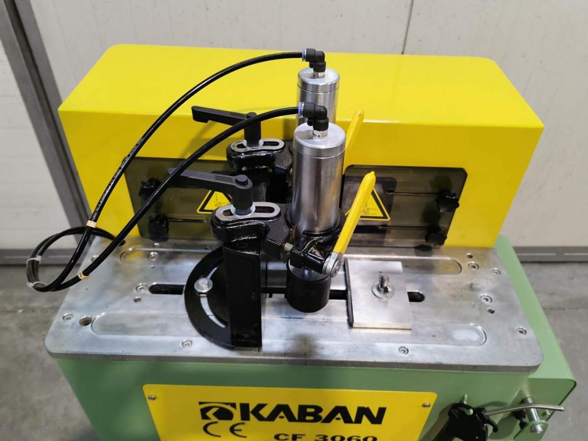 Używane FREZARKA DO SŁUPKA AUTOMATYCZNA KABAN CF 3060 ROK 2008