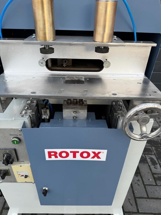 Używane KLAMKOWNICA AUTOMAT ROTOX FBO 222 ROK 1999