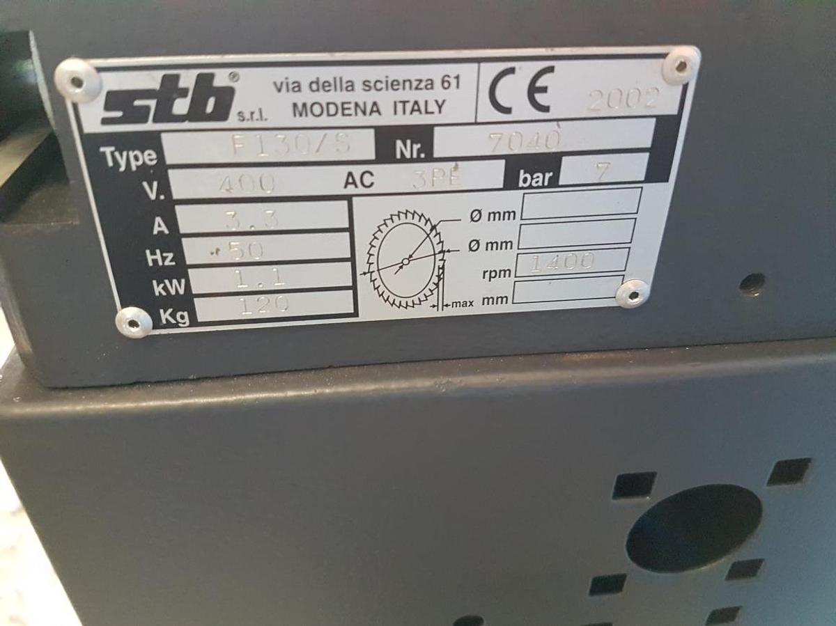 Used HANDLE (MILLING AND COPYING MACHINE) STB F 130/S YEAR 2002