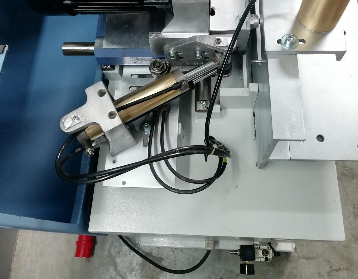 Używane KLAMKOWNICA AUTOMAT ROTOX FBO 224 ROK 2005