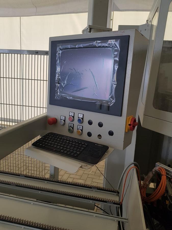 Used WELDING AND CLEANING LINE URBAN 2012