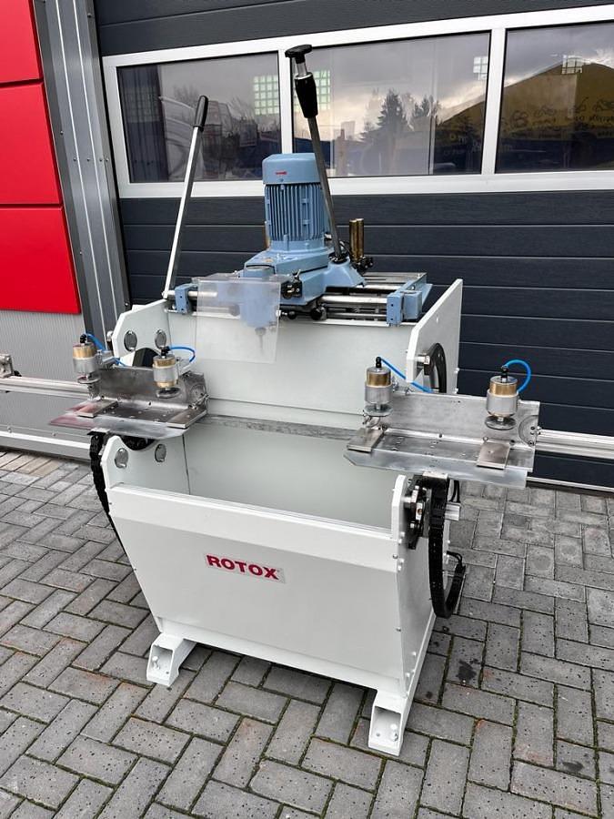 Used MILLING AND COPYING MACHINE ROTOX KF 347 YEAR 2000