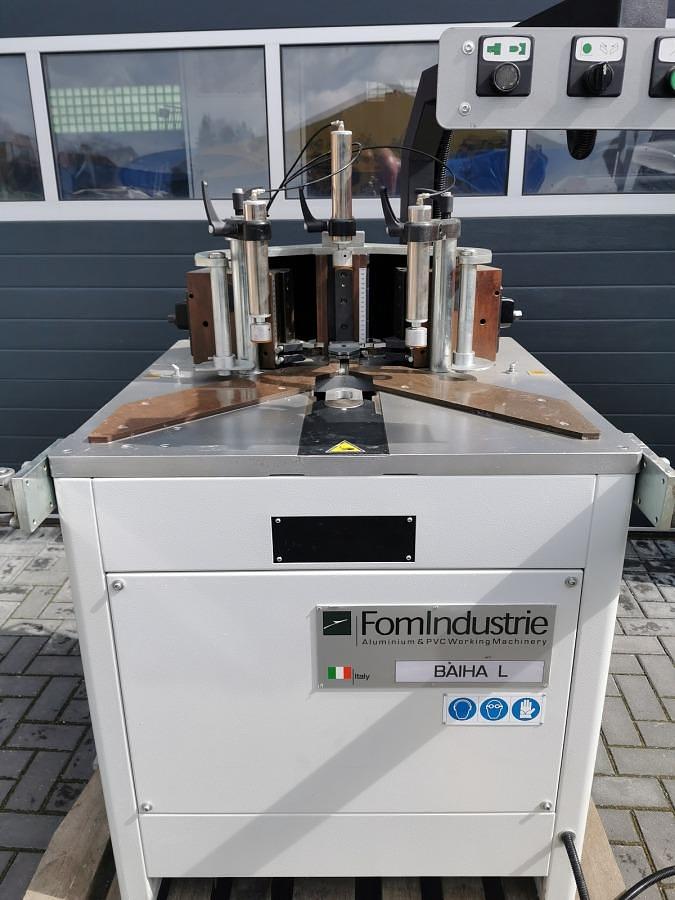 Used FOM INDUSTRIE BAIHA L CORNER CRIMPING MACHINE 2016