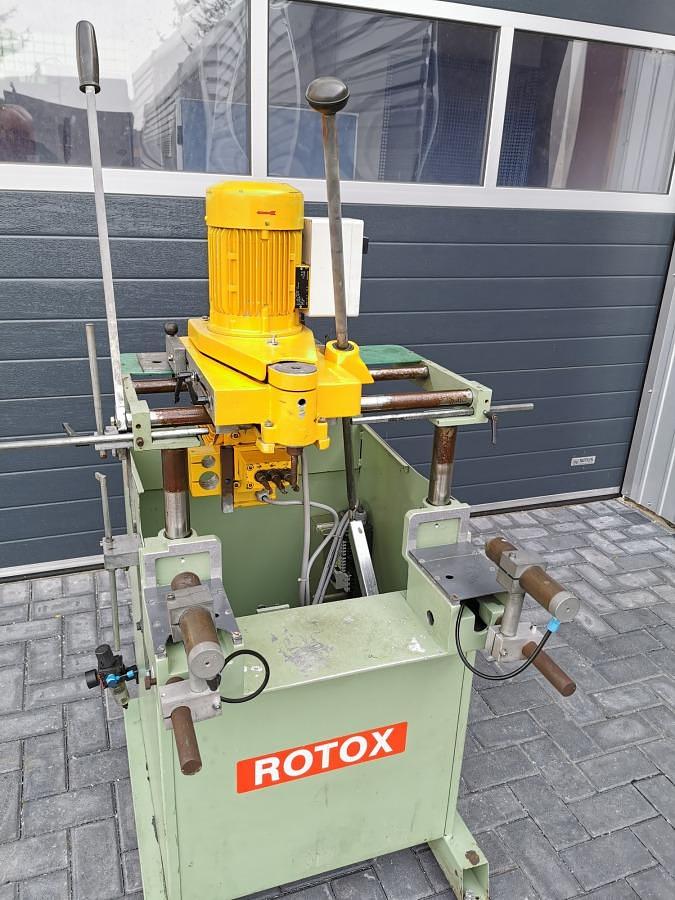Used ROTOX KF 349 MILLING MACHINE (HANDLE)