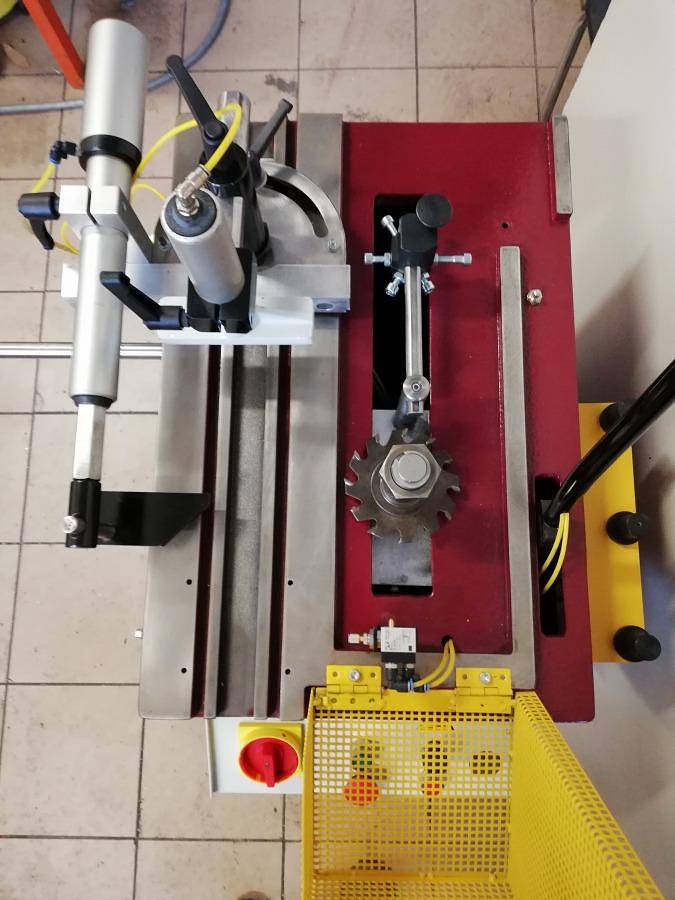Used POST MILLING MACHINE LGF DIXI
