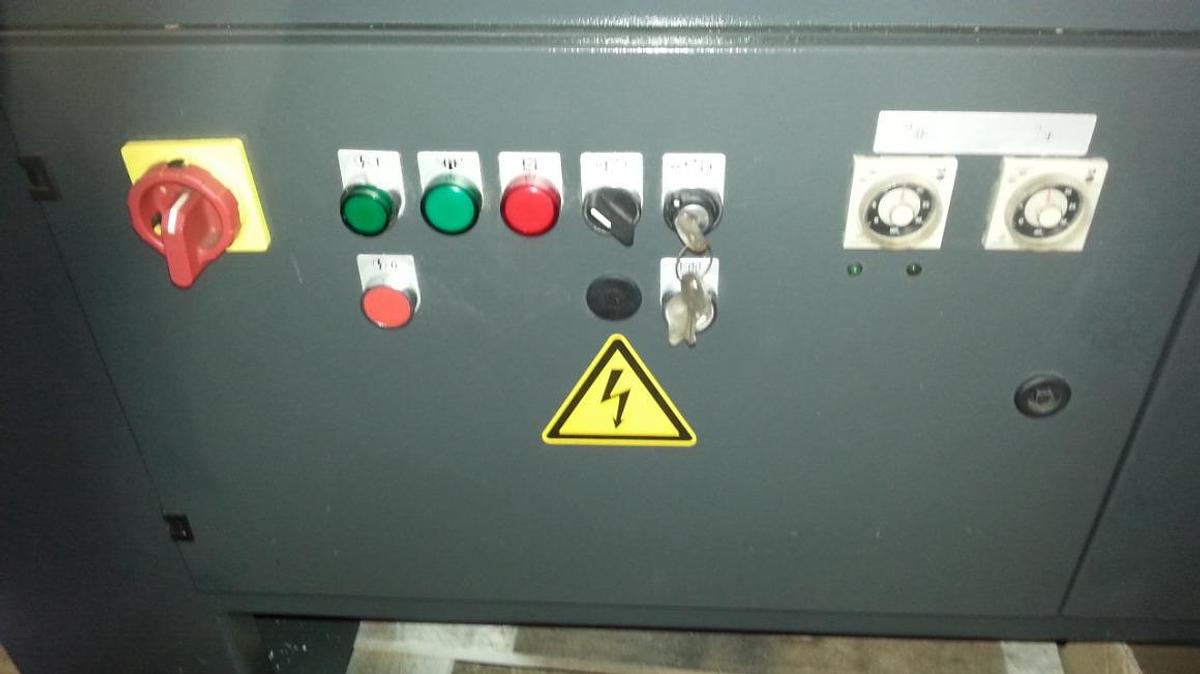 Used ELUMATEC DOUBLE HEAD WELDING MACHINE ZS 720 LV YEAR 1997