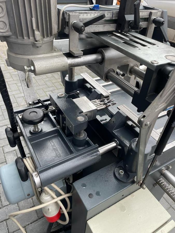 Used MILLING AND COPYING MACHINE (HANDLE) STB F 130/ S YEAR 2004
