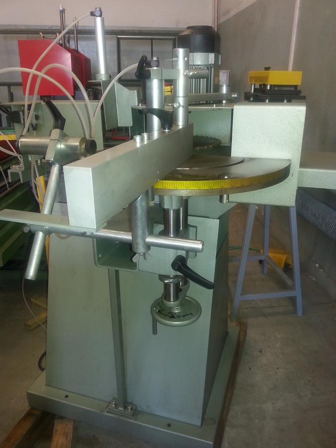 Used POLE MILLING MACHINE GRAULE AKF 6/250 YEAR 2010