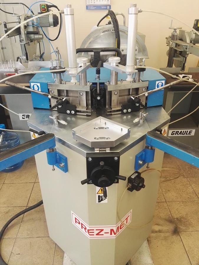 Used CORNER CRIMPING MACHINE PREZ-MET 99/08 YEAR 2002