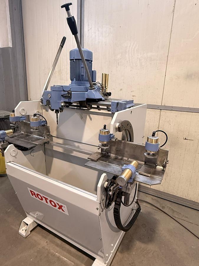 Used ROTOX MILLING AND COPYING MACHINE KF 348