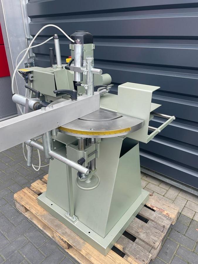 Used POLE MILLING MACHINE GRAULE AKF 6/250 YEAR 2010