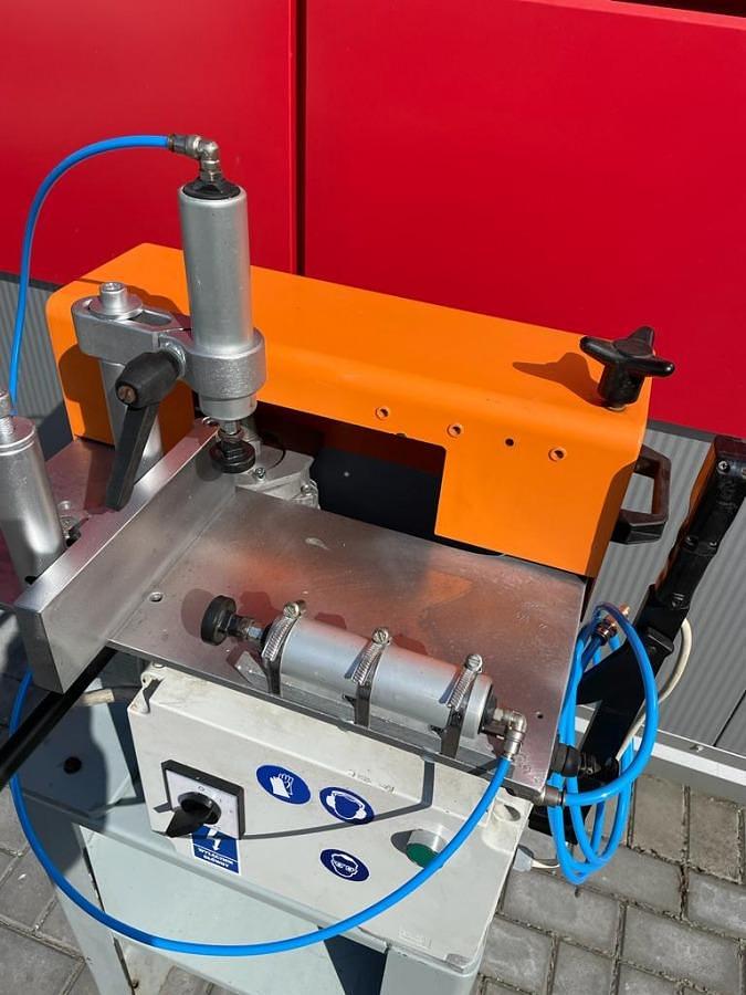 Used POLE MILLING MACHINE MLA M7 CR YEAR 2000