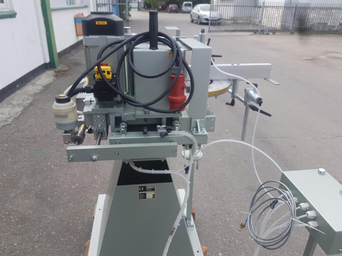 Used AUTOMATIC POST MILLING MACHINE GRAULE AKF 6/250 YEAR 2009