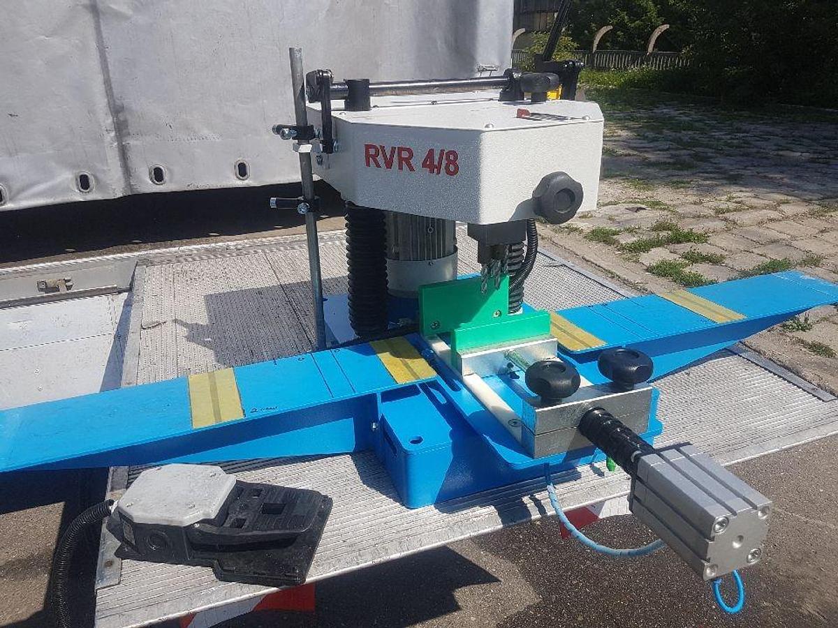 Used MULTI-SPINDLE DRILLING MACHINE FOR PIPE HINGES YEAR 2009