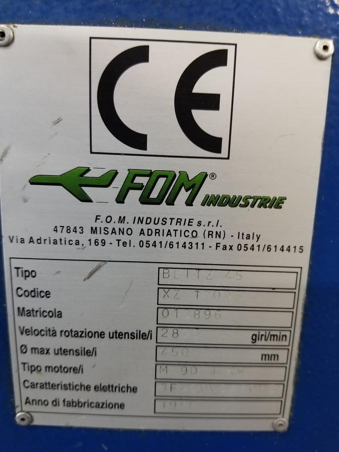 Used AUTOMATIC DOUBLE-HEADED SAW FOM INDUSTRIE BLITZ 45