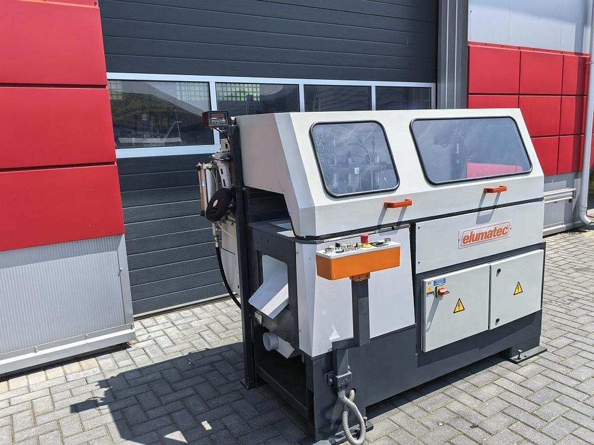 Używane AUTOMAT DO CIĘCIA ELUMATEC SA 142/35 ROK 2001