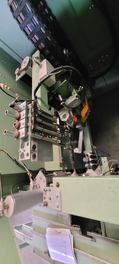Używane OCZYSZCZARKA CNC DO NAROŻY URBAN SV 430 ROK 2006