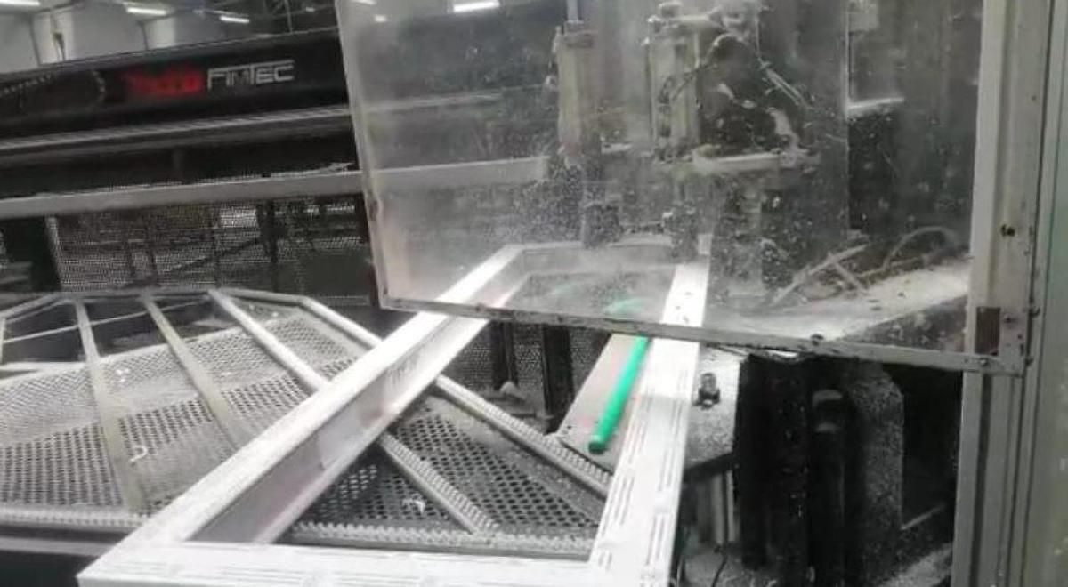 Used WELDING AND CLEANING LINE STB YEAR 2007