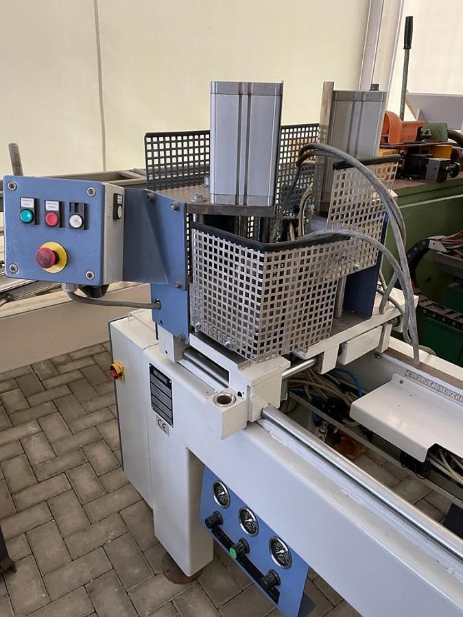Used DOUBLE HEAD WELDING MACHINE HOLLINGER MSA - EE- 7 -SB -260 YEAR 2004