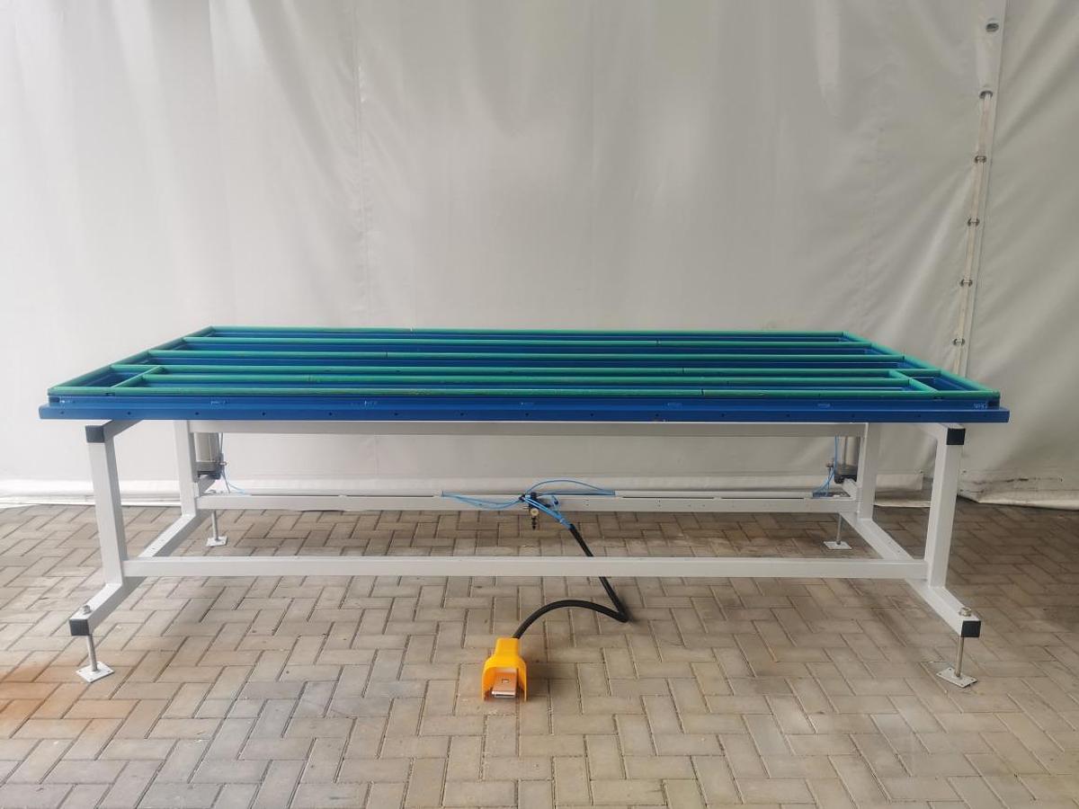 Used FEDERHENN ASSEMBLY TABLE