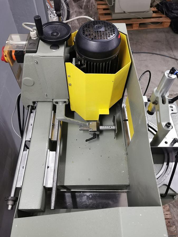 Used PRESSTA EISELE AKF 250 L COLUMN MILLING MACHINE