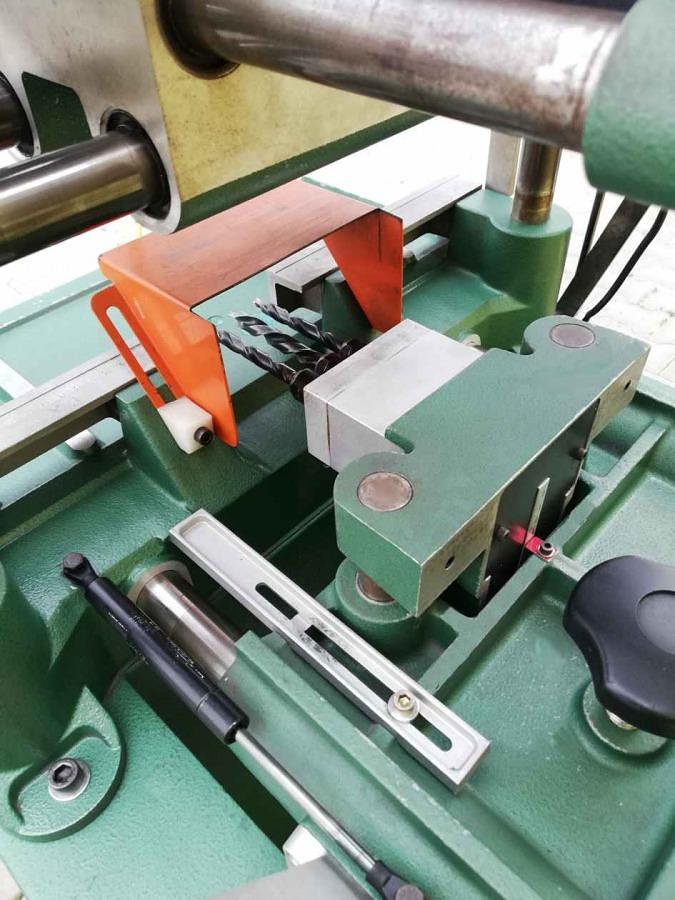 Used MILLING AND COPYING MACHINE (HANDLE) WEGOMA F 130/ S YEAR 2002