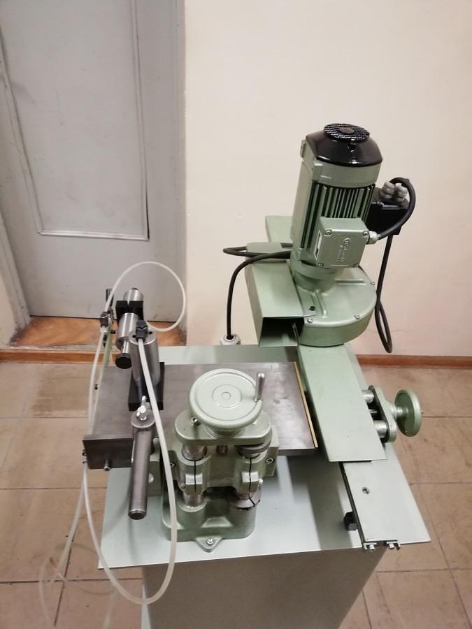 Używane FREZARKA DO SŁUPKA GRAULE AKF 4/250