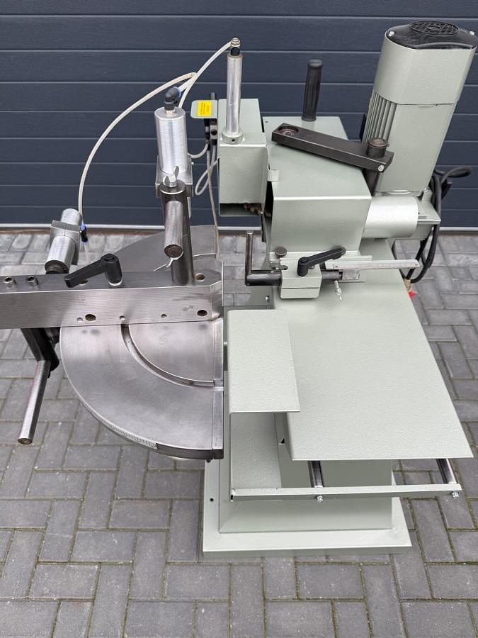 Used POLE MILLING MACHINE GRAULE AKF 6/250