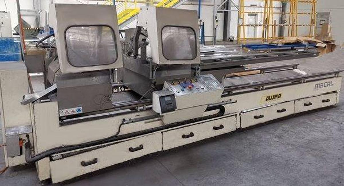 Used AUTOMATIC DOUBLE-HEADED SAW MECAL SW 453 PLUG YEAR 2012
