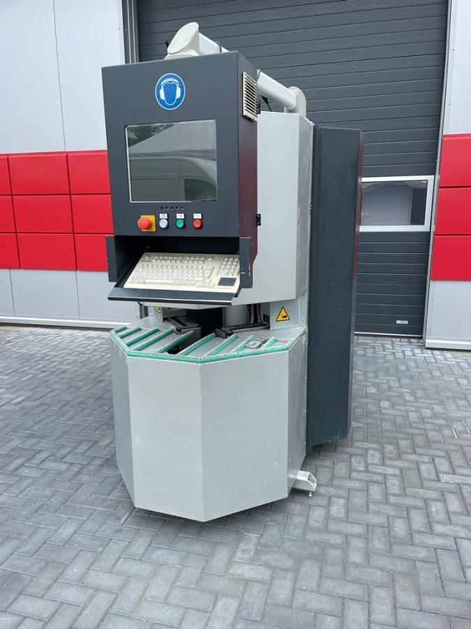 Używane OCZYSZCZARKA CNC KMW APH- LI ROK 2006