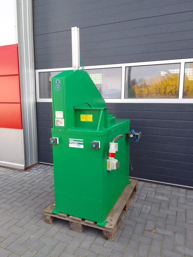 Używane PIŁA DO ROLET ZEWNĘTRZNYCH AUTOMATYCZNA ALUMA RIESLE RPS 600 PN ROK 2011