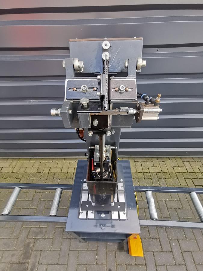 Used REINFORCEMENT SCREWDRIVER GEVO SE1 SA YEAR 2005