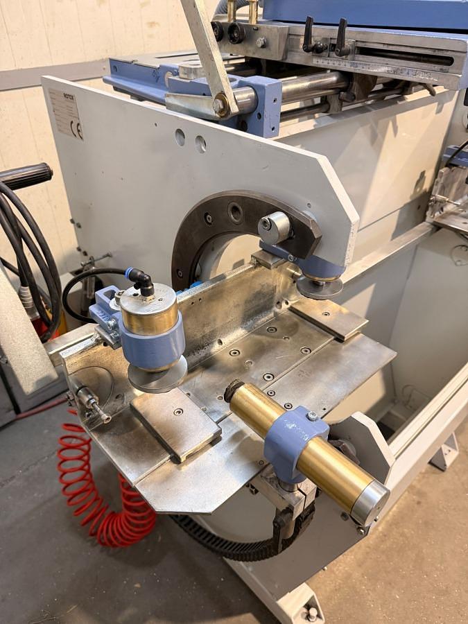 Used ROTOX MILLING AND COPYING MACHINE KF 348