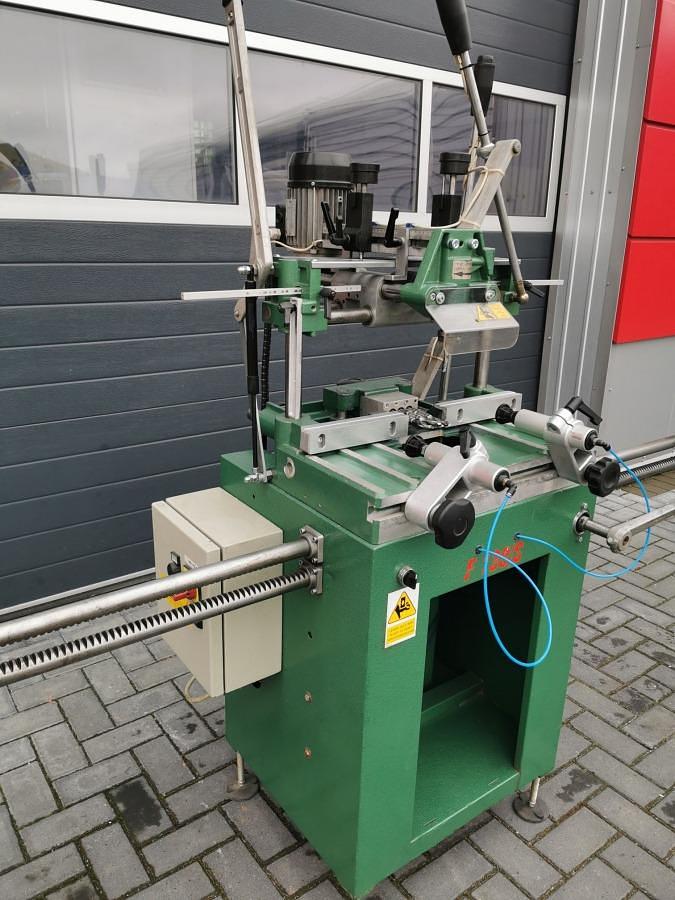 Używane KLAMKOWNICA (FREZARKO - KOPIARKA )  STB F 130/S