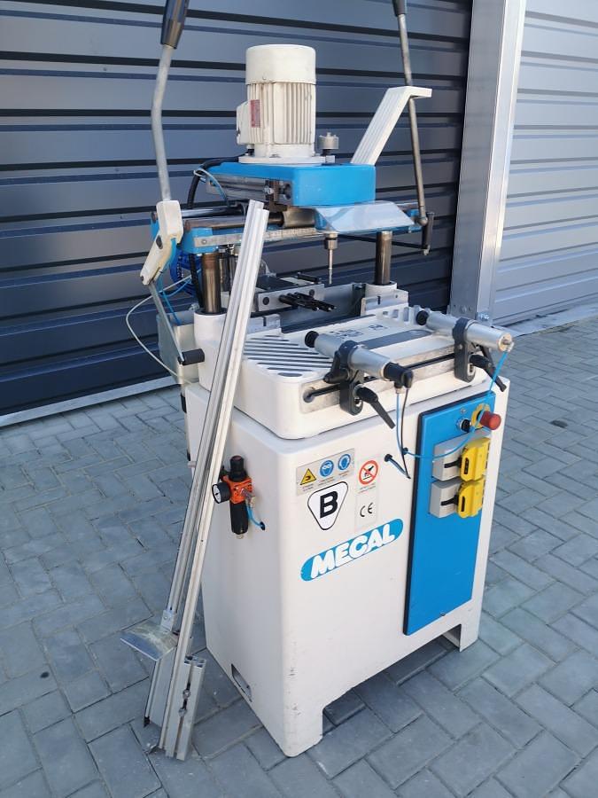 Used MECAL FR 811-3 MILLING AND COPYING MACHINE YEAR 2006