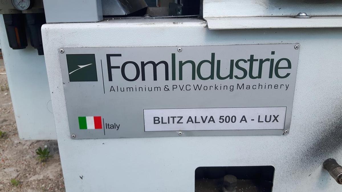 Używane PIŁA DWUGŁOWICOWA AUTOMATYCZNA FOM INDUSTRIE BZ ALVA 500 A  ROK 2011