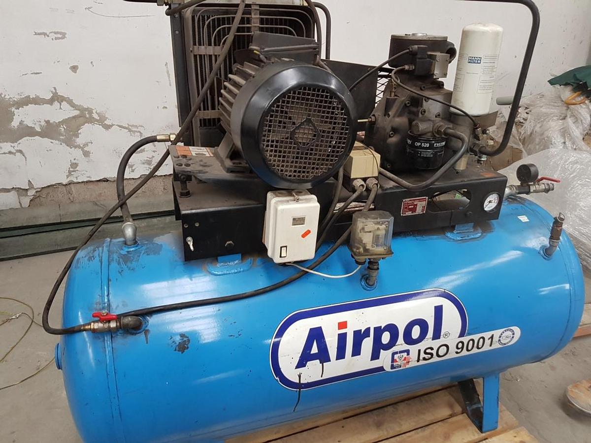 Used COMPRESSOR - SCREW COMPRESSOR AIRPOL 5/0,8 NK40 YEAR 2002