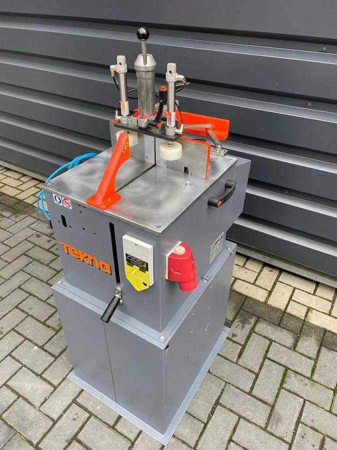 Used TEKNA TK 100 SINGLE HEAD ALUMINIUM SLAT SAW YEAR 2008