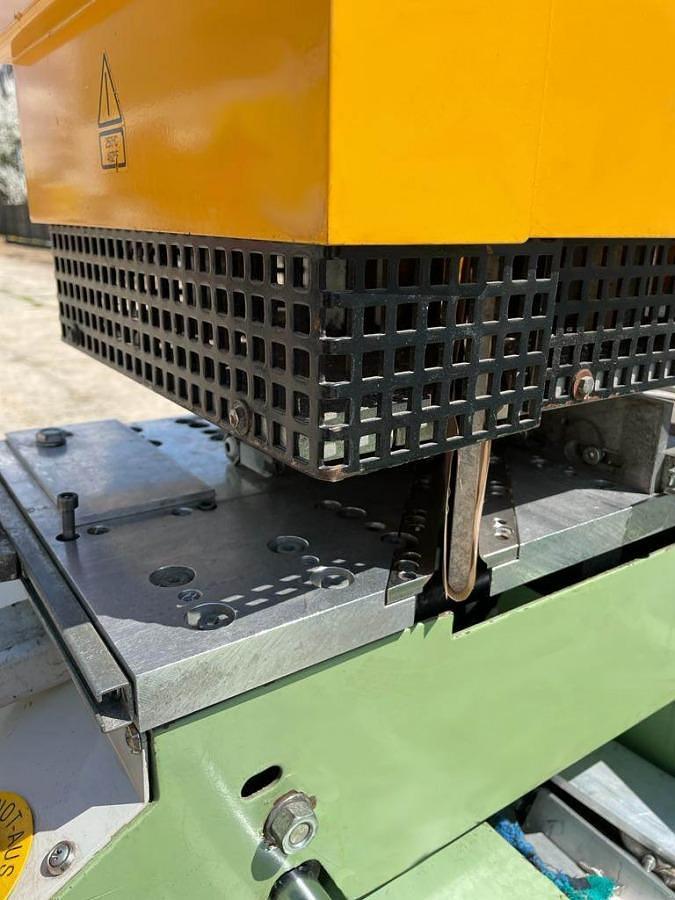 Used DOUBLE HEAD WELDING MACHINE URBAN AKS 3900 YEAR 2005