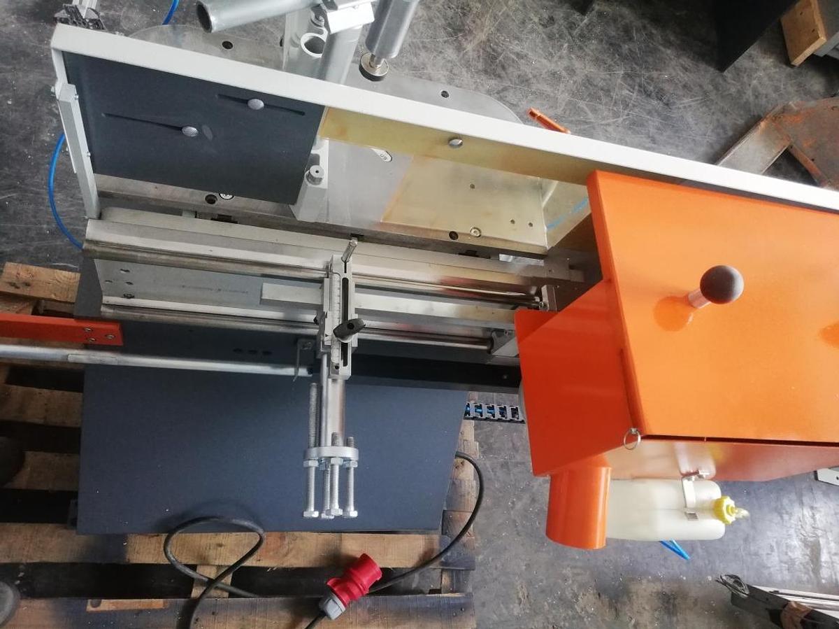 Used ELUMATEC POST MILLING MACHINE AF 222