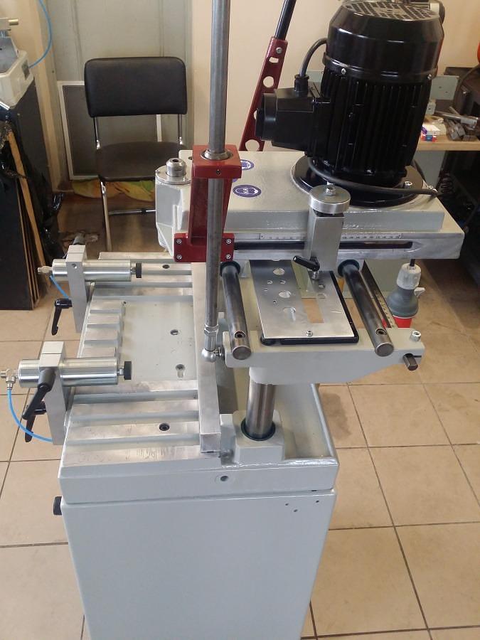 Used MILLING AND COPYING MACHINE LGF TRACER TR 500