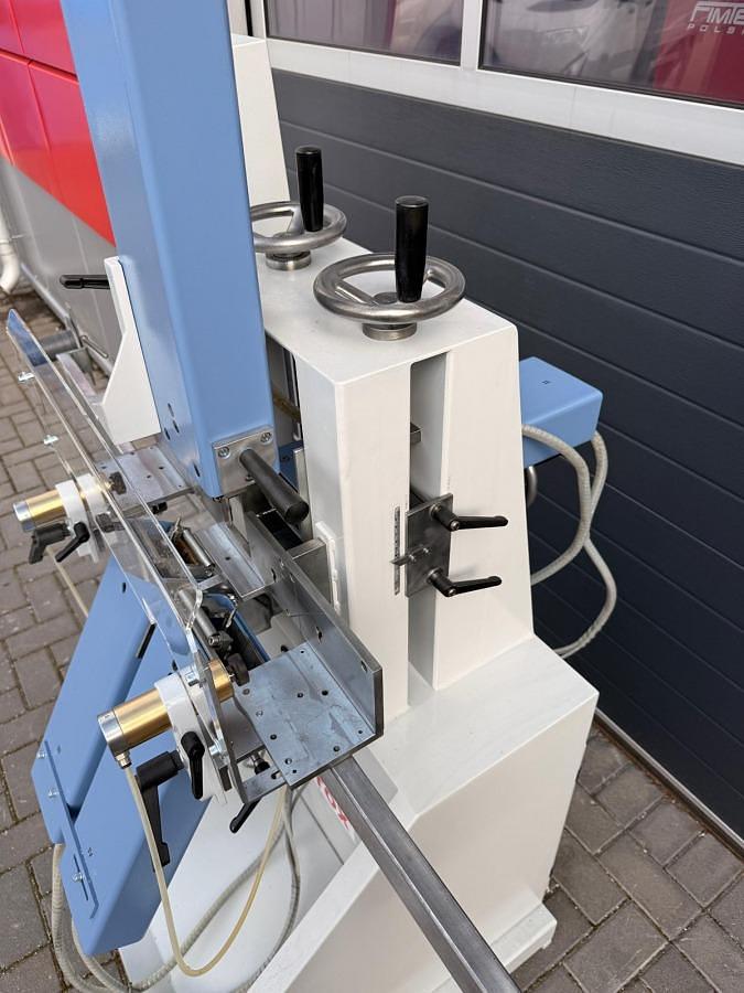 Używane FREZARKA DO ODWODNIEŃ AUTOMAT ROTOX FWS 281 ROK 2001FREZARKA DO ODWODNIEŃ AUTOMAT ROTOX FWS 281 ROK 2001