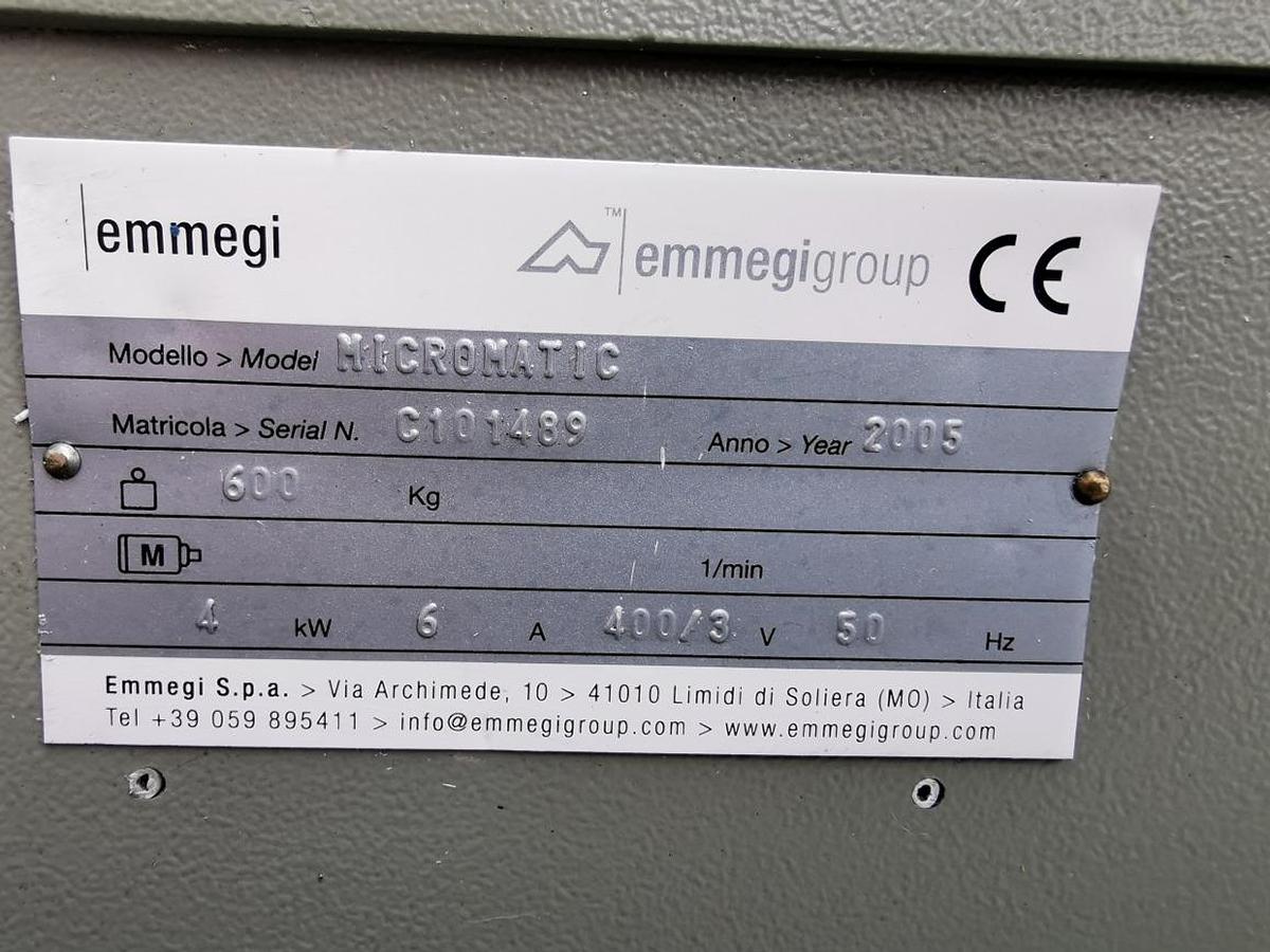 Używane CENTRUM OBRÓBCZE DO ALUMINIUM EMMEGI MICROMATIC ROK 2005