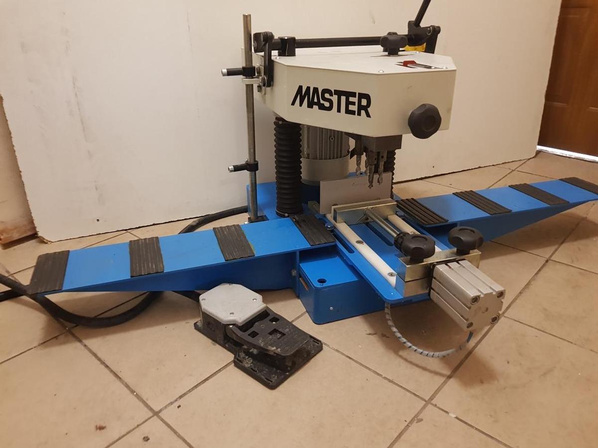 Used MULTI-SPINDLE DRILLING MACHINE FOR PIPE HINGES YEAR 2011