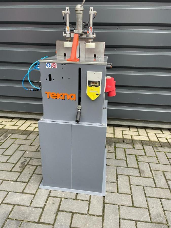 Used TEKNA TK 100 SINGLE HEAD ALUMINIUM SLAT SAW YEAR 2008
