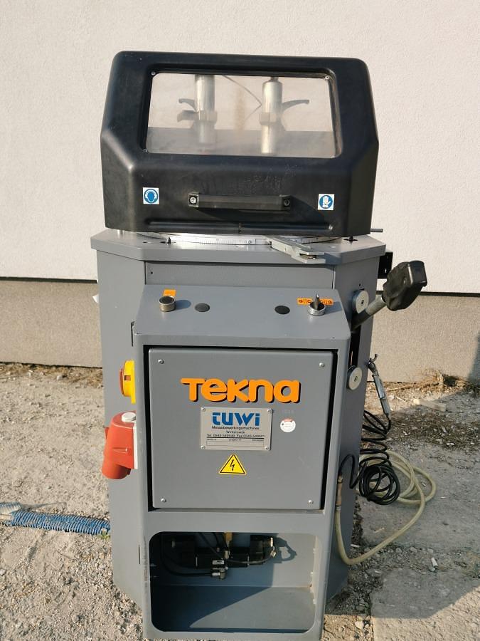 Used TEKNA TK 101M SINGLE HEAD SAW YEAR 2002